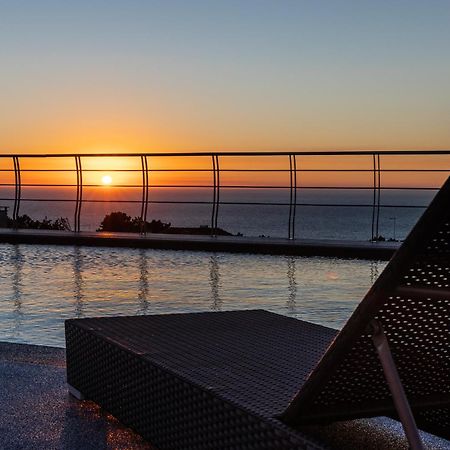 Oceane Guest House - Adults Only Nazare Exterior photo